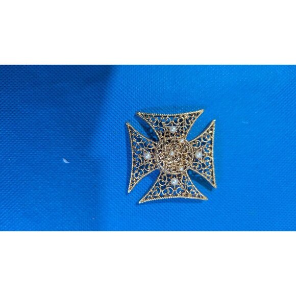 Vintage Gold Tone Filigree Cross Brooch With Faux Pearls & Intricate Design - Picture 3 of 5